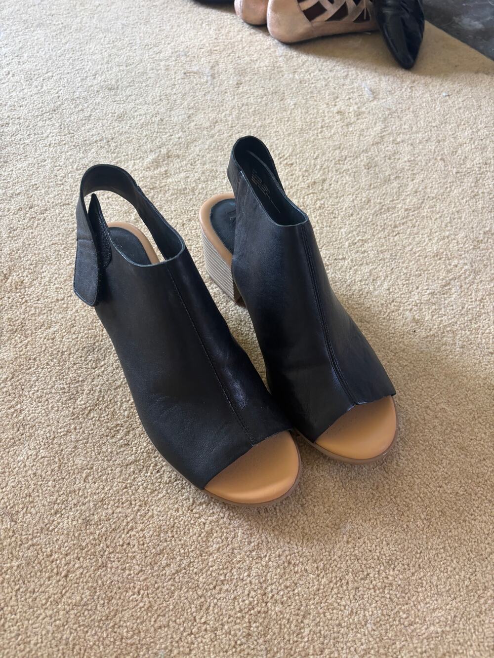 Korks by Kork-Ease Black Leather Slingback Heels